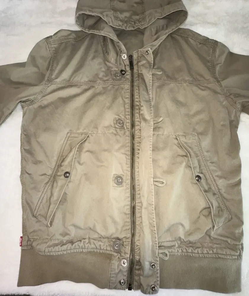 HTF Levi’s Commuter Jacket Hidden Pockets Nylon‎ Hood Khaki (see Measurements)